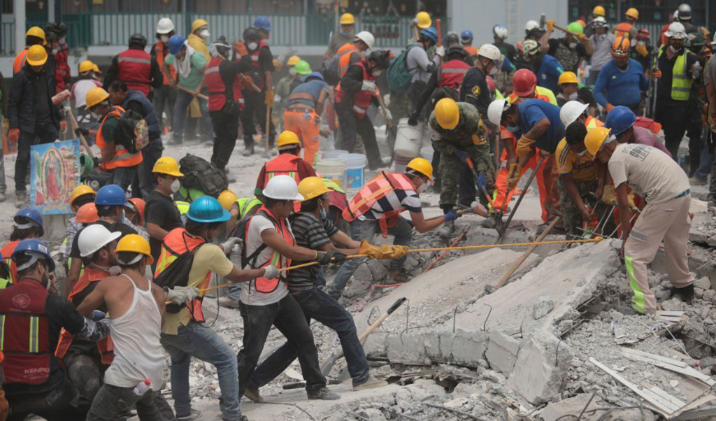 Solidaridad y patriotismo: lo que el sismo nos&nbsp;dejó.